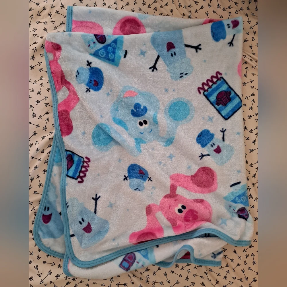 Kids Cartoon Print Blanket By Blue's Clues And You - Blue and Magenta - Picture 2 of 2